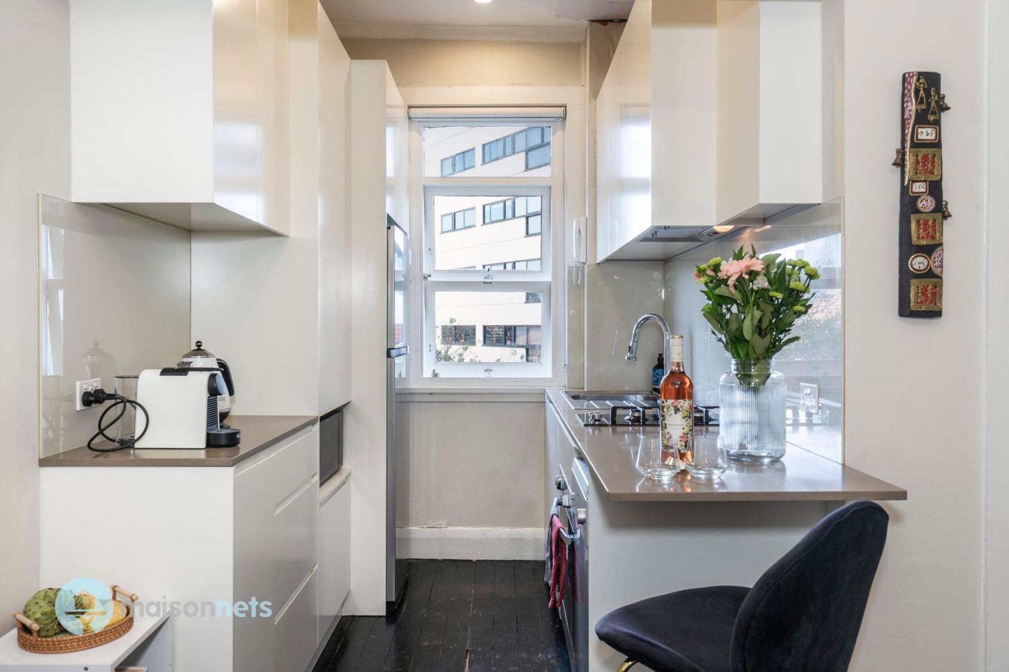 Apartment Floor 1 Bedroom Sunroom Close To Cbd