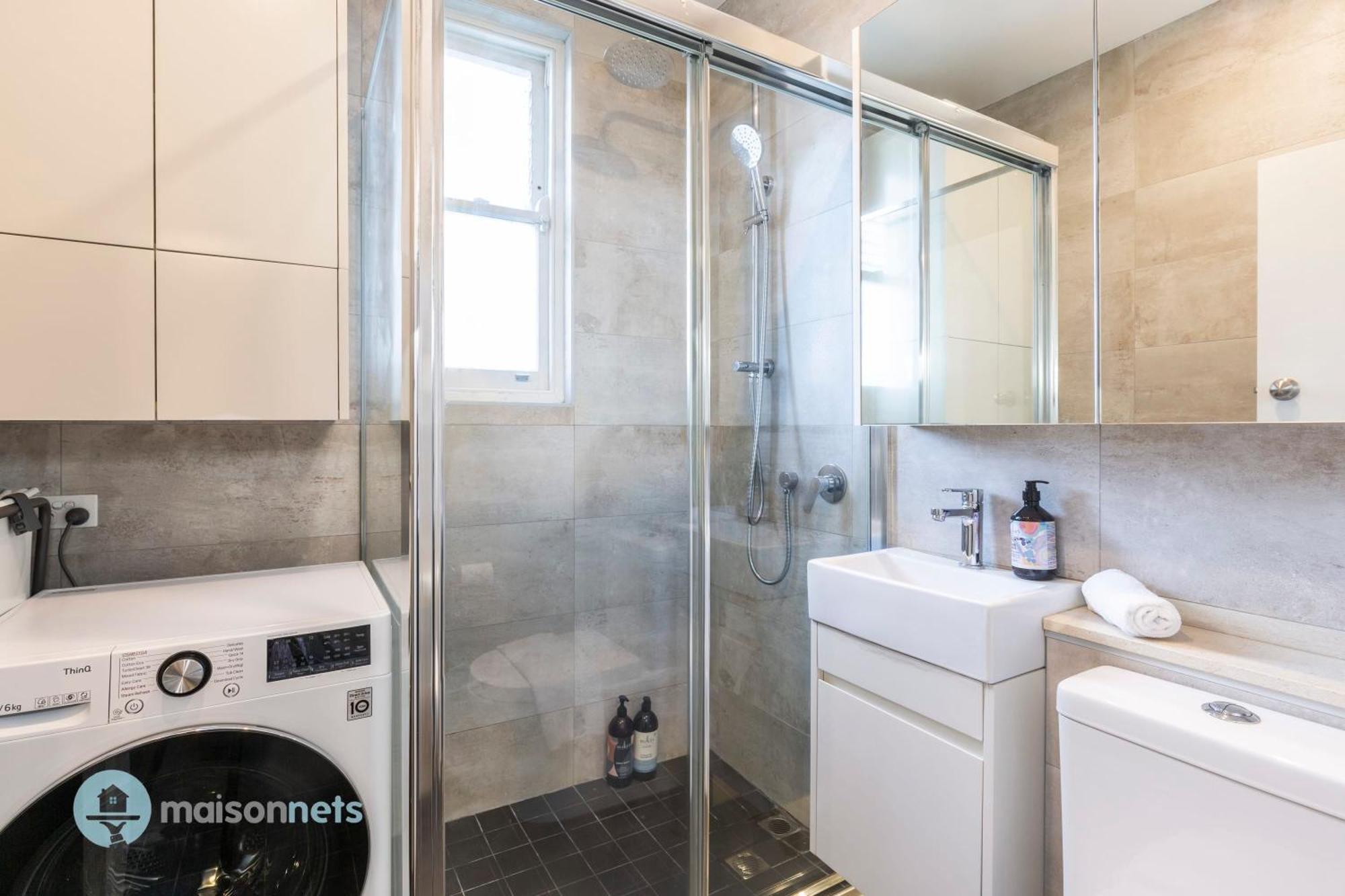 Floor 1 Bedroom Sunroom Close To Cbd * Sydney