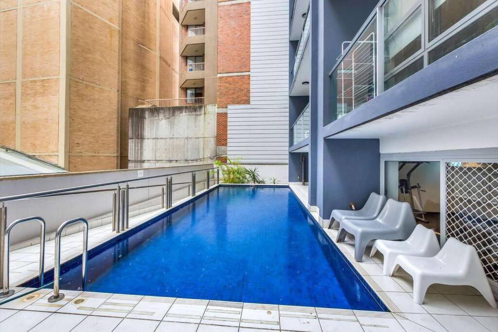 Ks355 - Cbd With Pool & Gym * Sydney