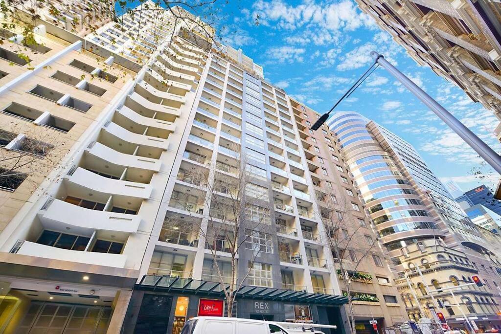 Apartment Ks355 - Cbd With Pool & Gym *