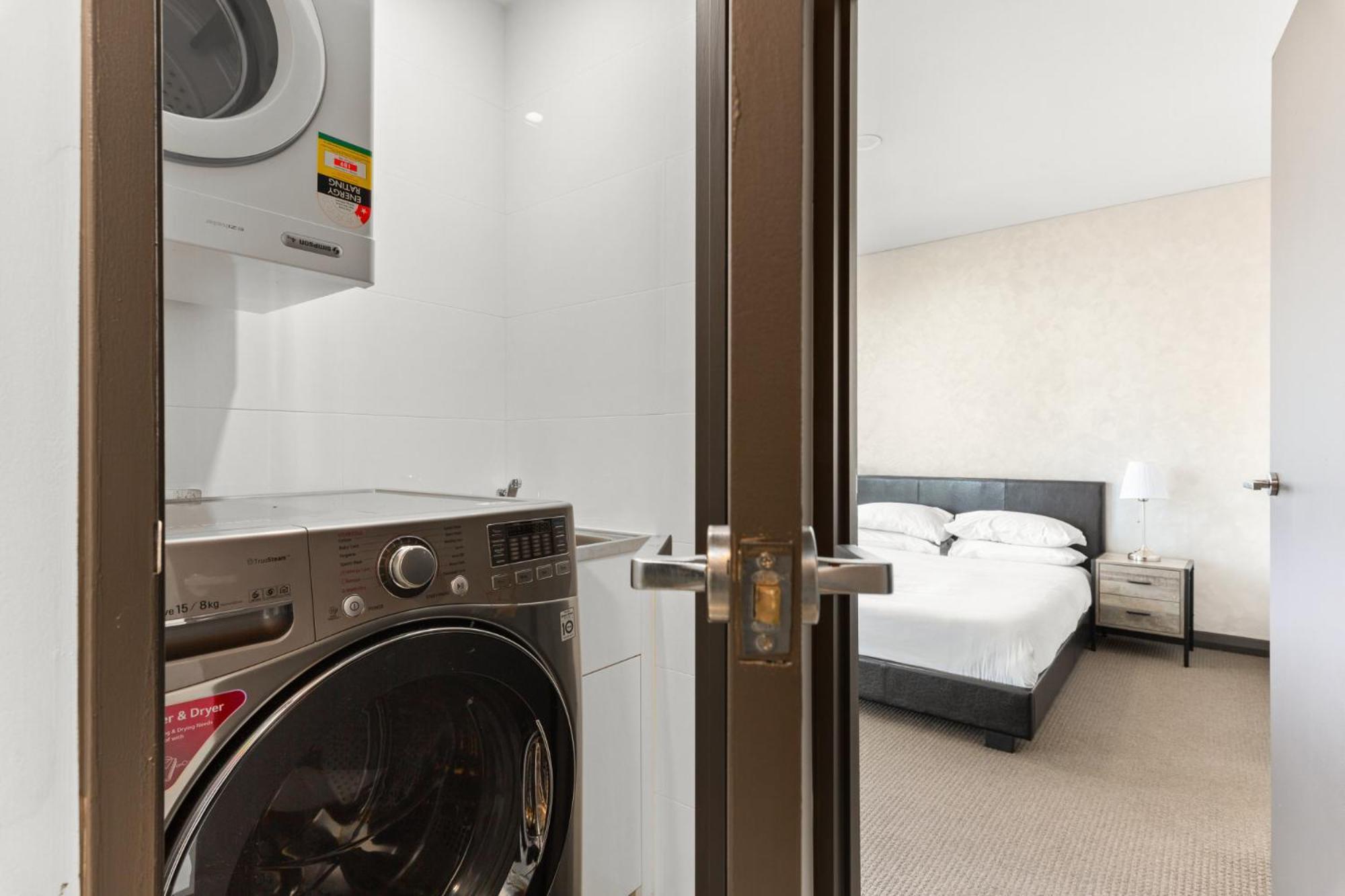 Apartment 2-bed With Parking & Stunning Views *