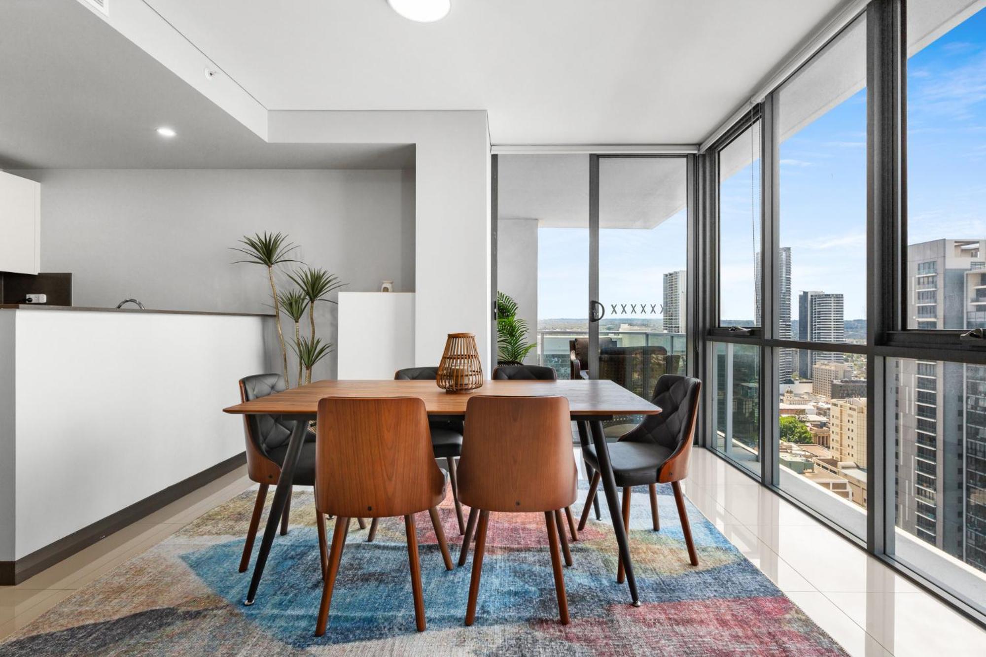 2-bed With Parking & Stunning Views Apartment Sydney