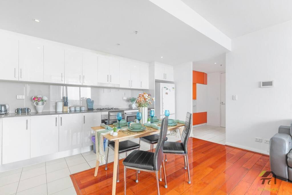 Convenient In Parramatta * Sydney