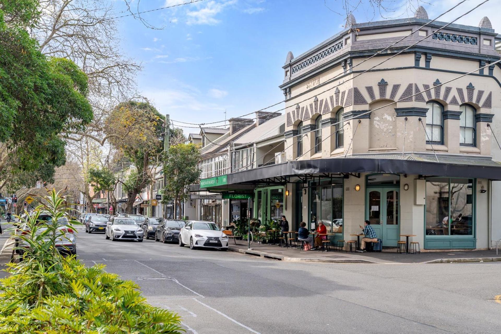 Apartment Stylish In Trendy Redfern *