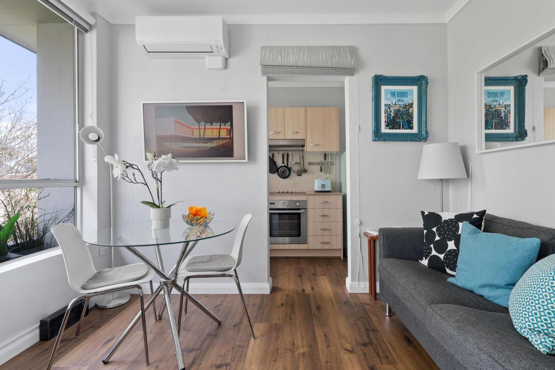 Stylish In Trendy Redfern Apartment Sydney