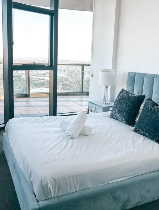 Loft Penthouse Apartment