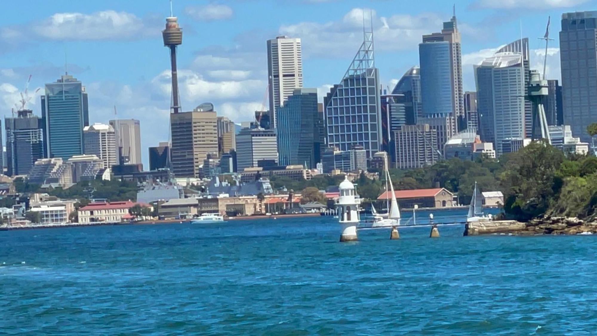 Apartment Manly Beachfront Deluxe En-suite Sydney
