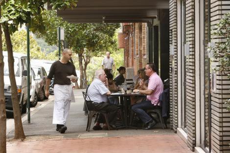 Harborside Walk To Shops Eateries