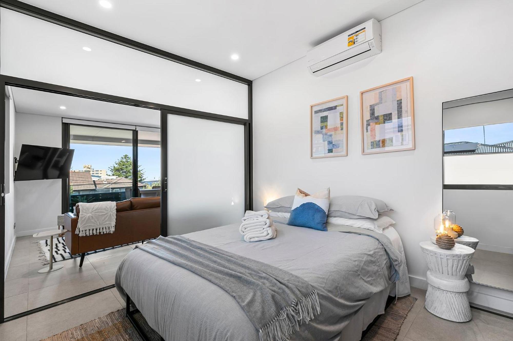 Coogee Beachside Bliss 6 Apartment