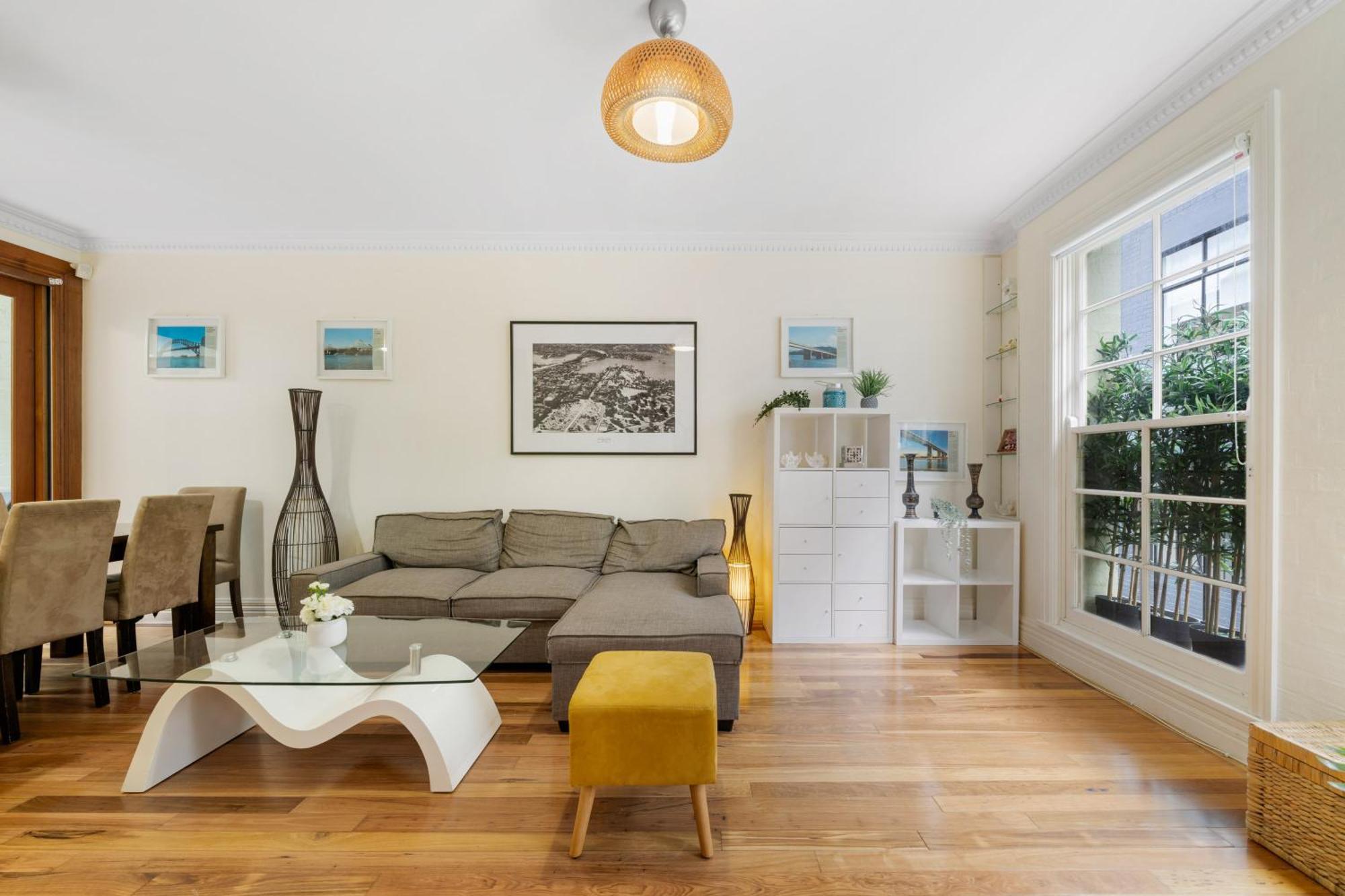 Holiday home Ideally Located 3 Bedroom With Parking & & Darling Harbour-10 Mins Walk
