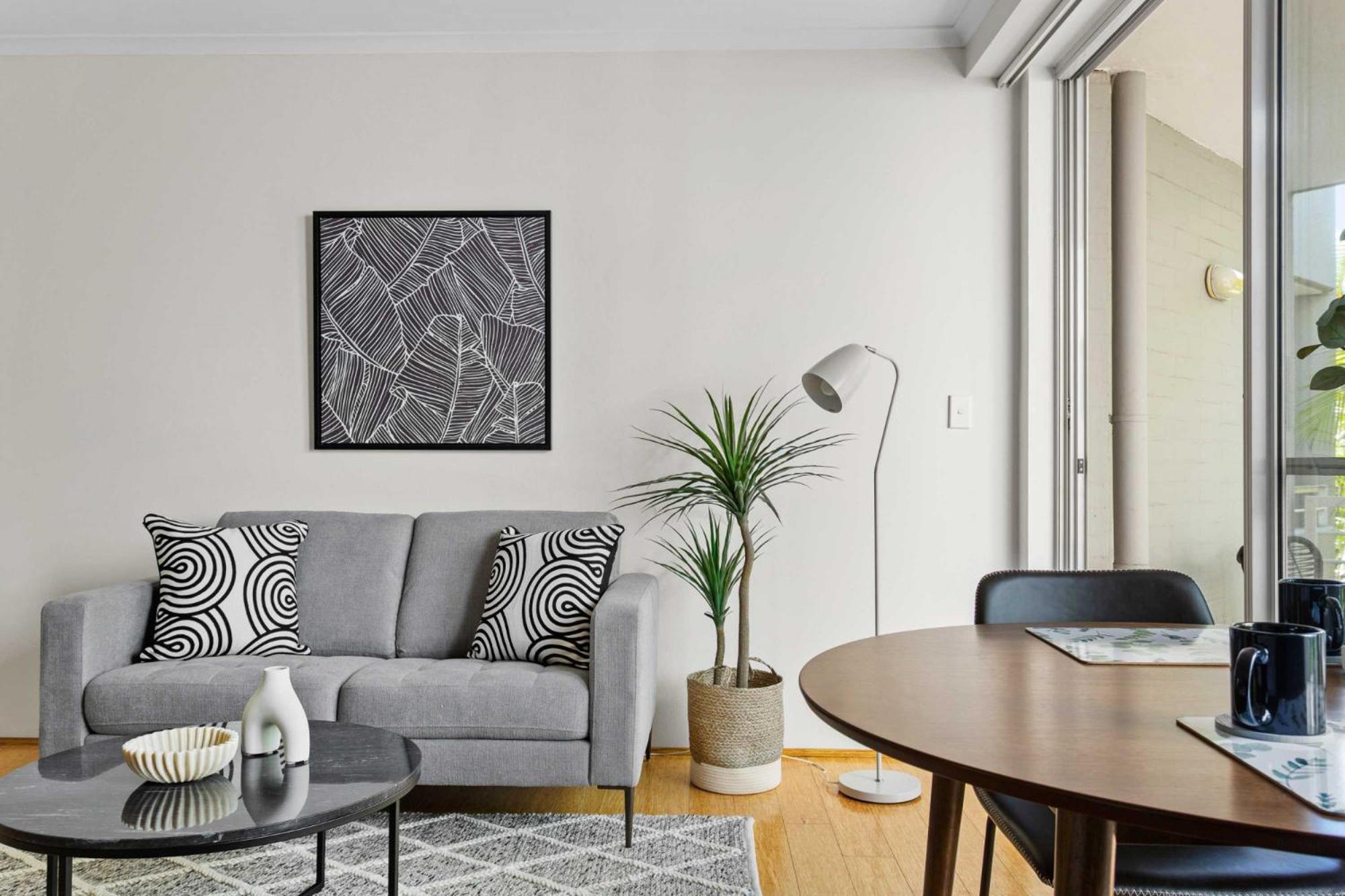Apartment Idyllic By Campuses