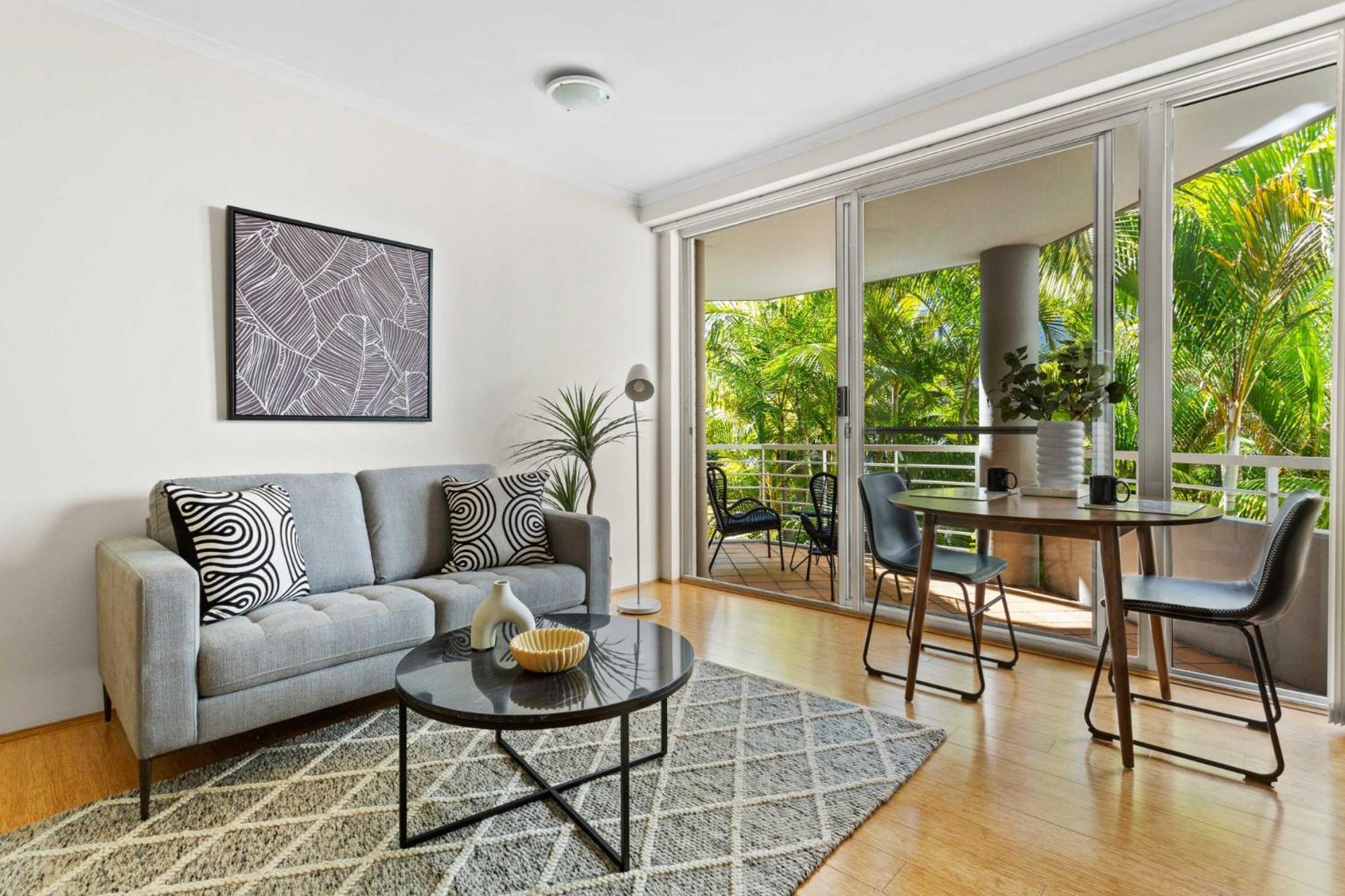 Idyllic By Campuses Apartment *