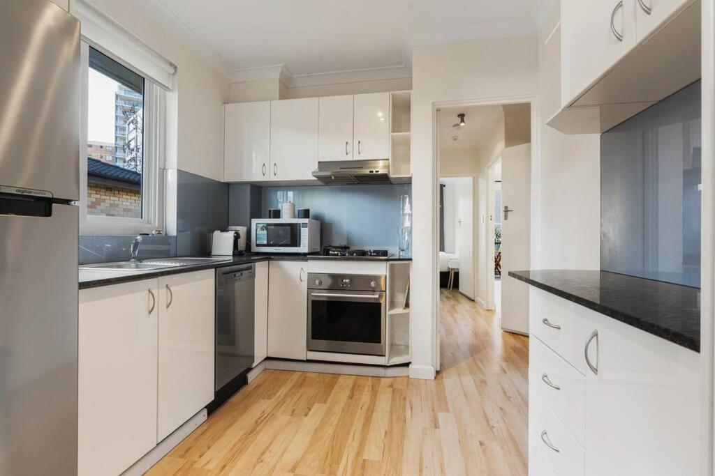 Apartment Homely-bright, Air Con, Car Spc Sydney