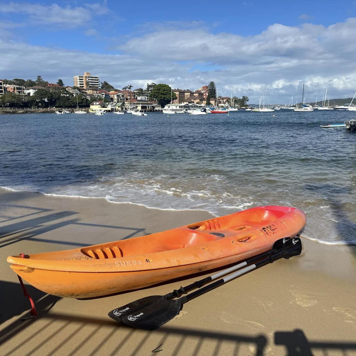 Apartment 3 Bedroom Beachfront Manly Garden *