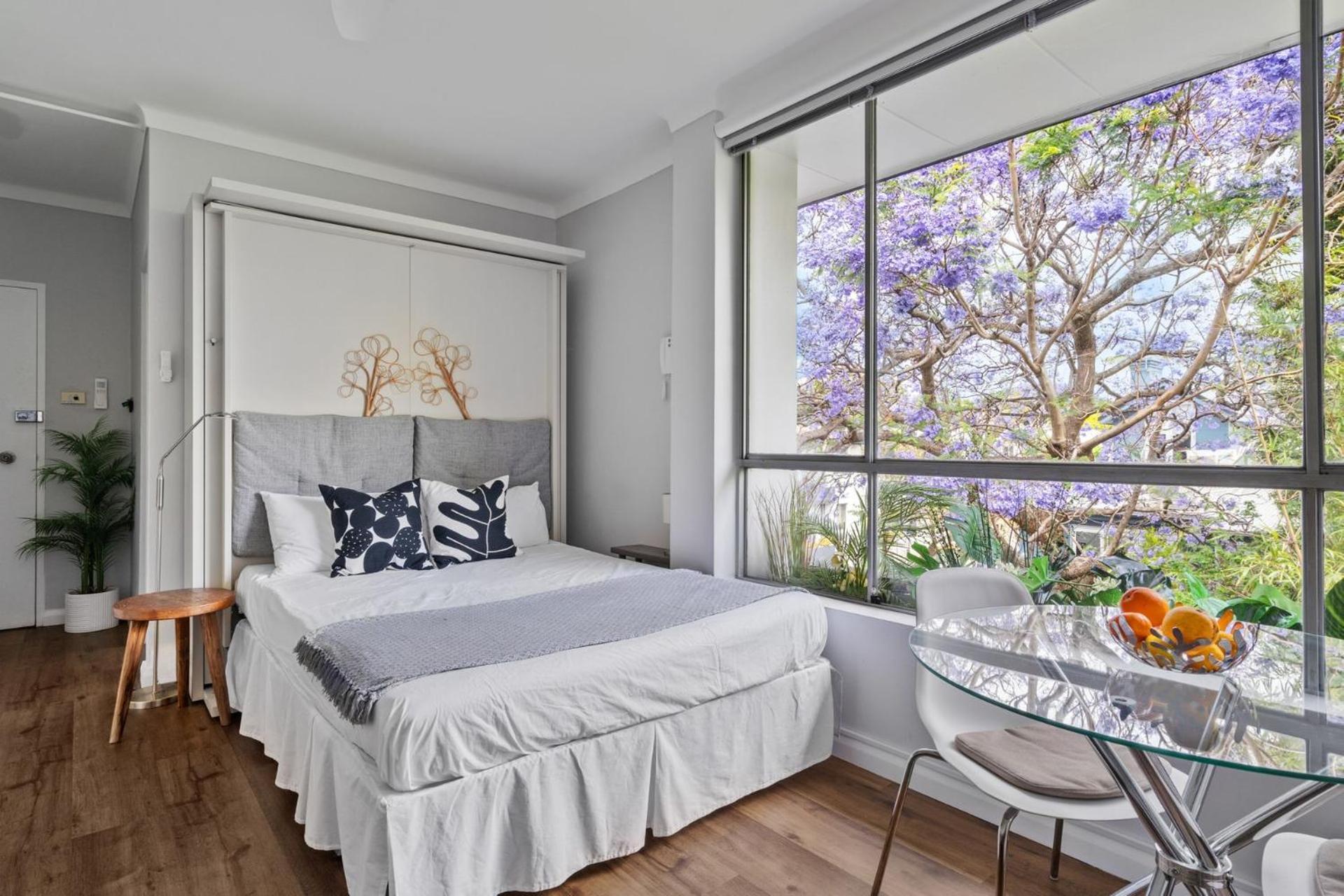 Apartment Stylish In Trendy Redfern