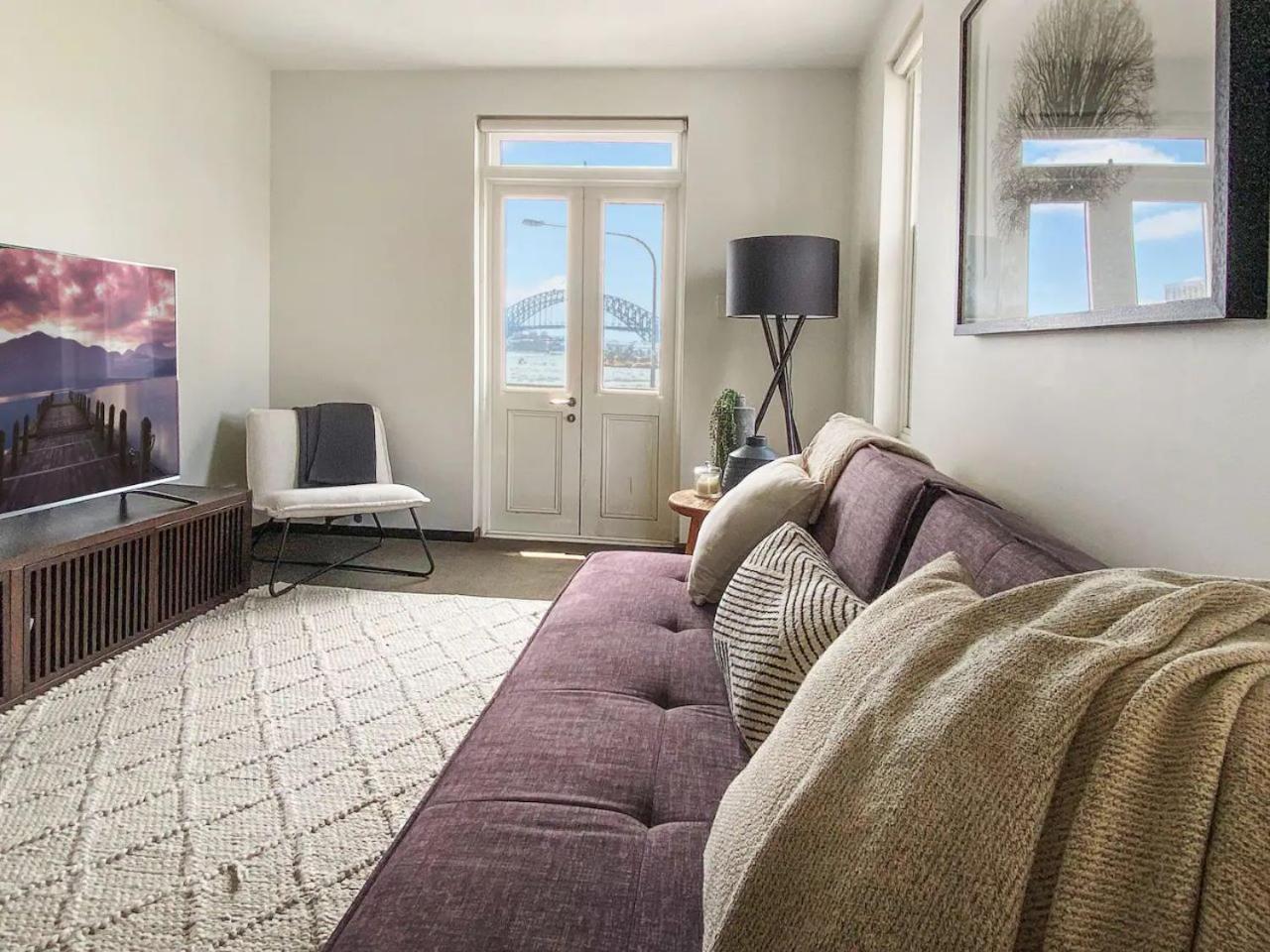 Balmain Wharf L 2 Bedroom *