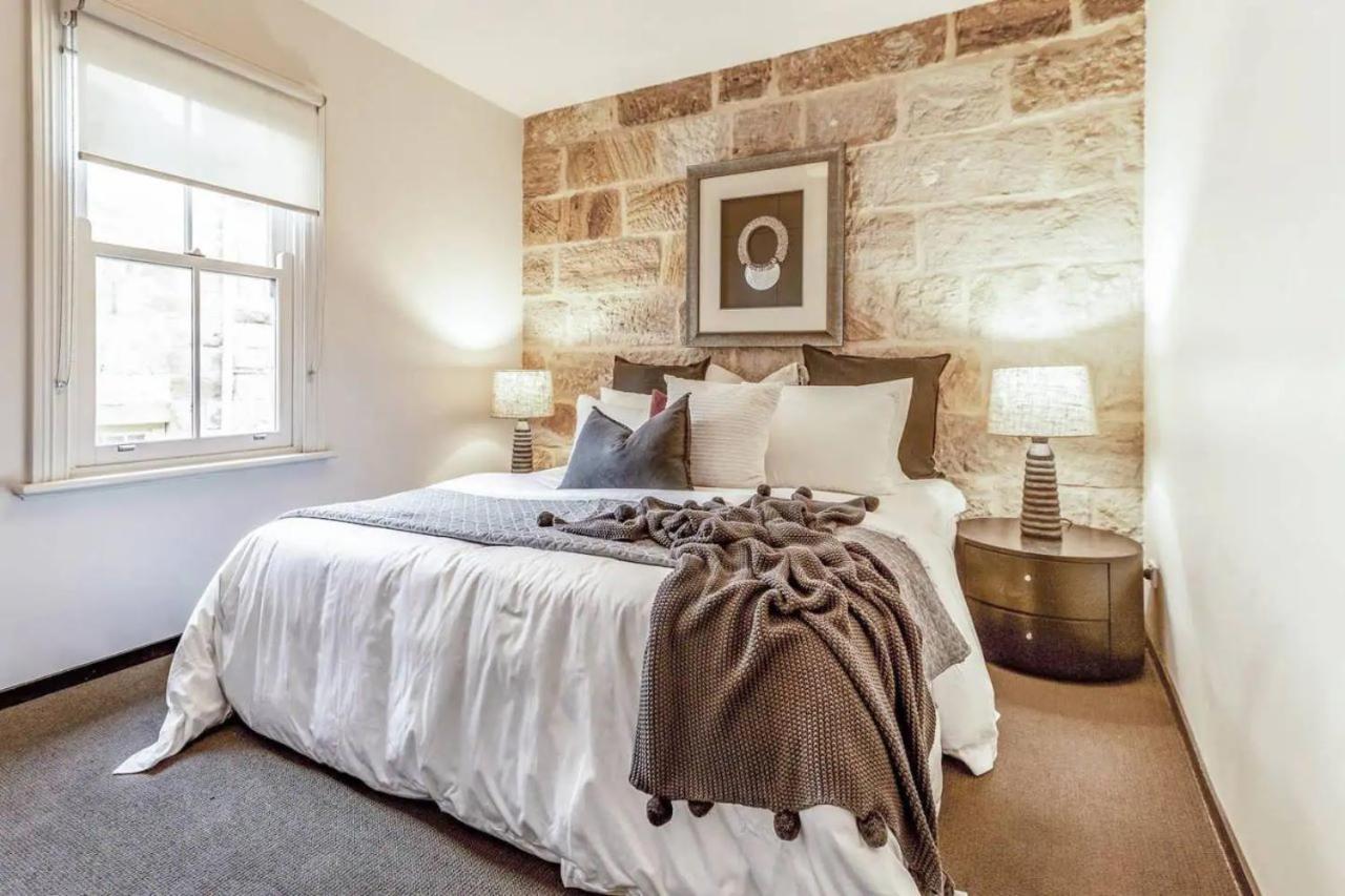 Balmain Wharf L 2 Bedroom