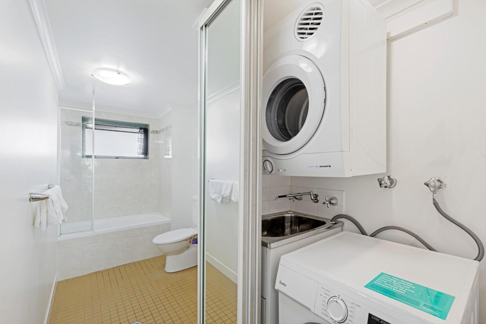 Apartment Cozy Near Rpa And Syd Uni *