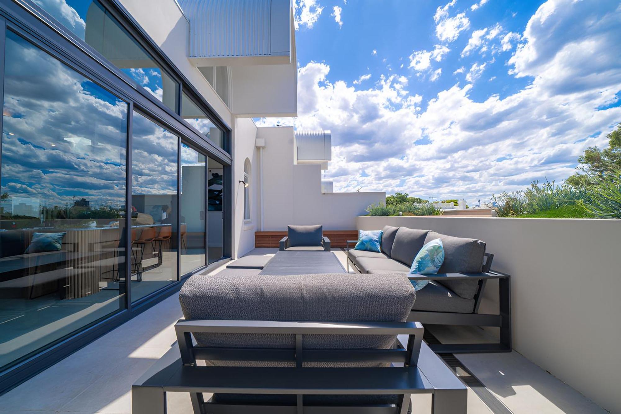 Elegant 3br -bondi Junction & Stunning Skyline *
