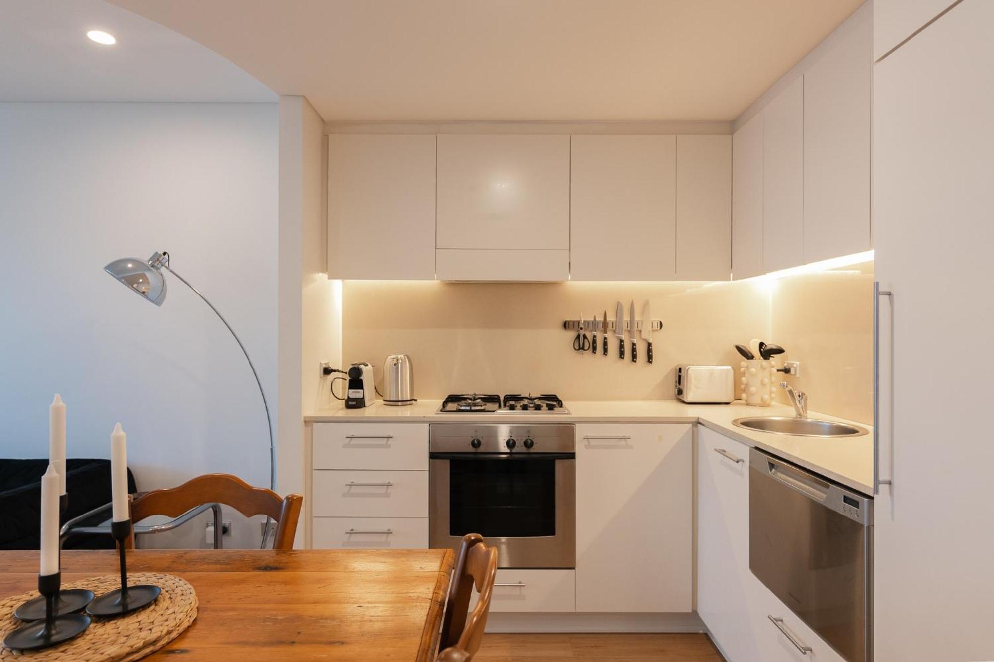 The Icon Surry Hills Stylish 1bed W Parking Apartment