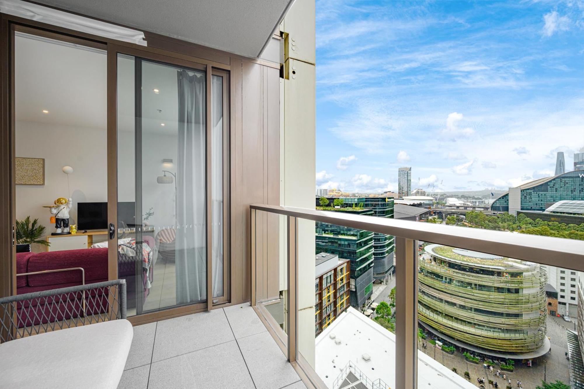 Cbd Sweet 3br Chinatown Icc & Parking & Firework Apartment *
