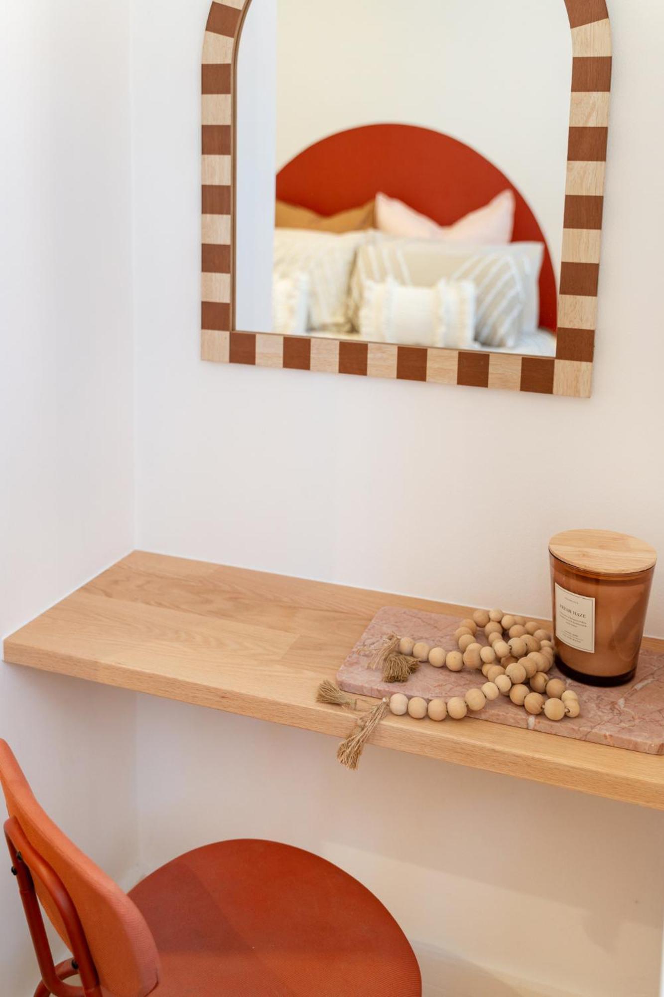 1 And 2 Bed - 500m To - Belle's At Bondi Sydney