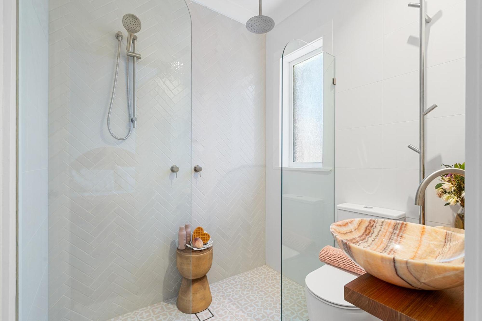1 And 2 Bed - 500m To - Belle's At Bondi Sydney