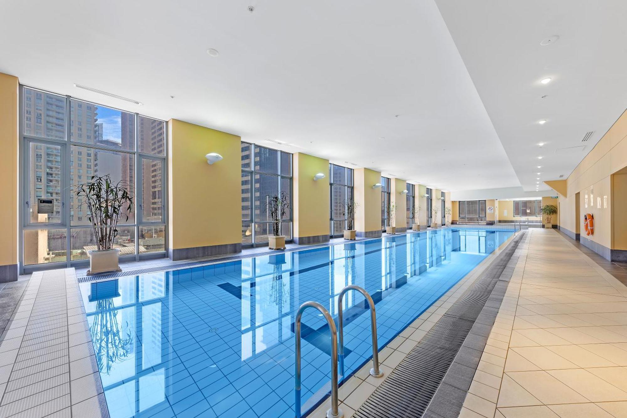 Cbd I Views I Sleeps 4 People Apartment Sydney