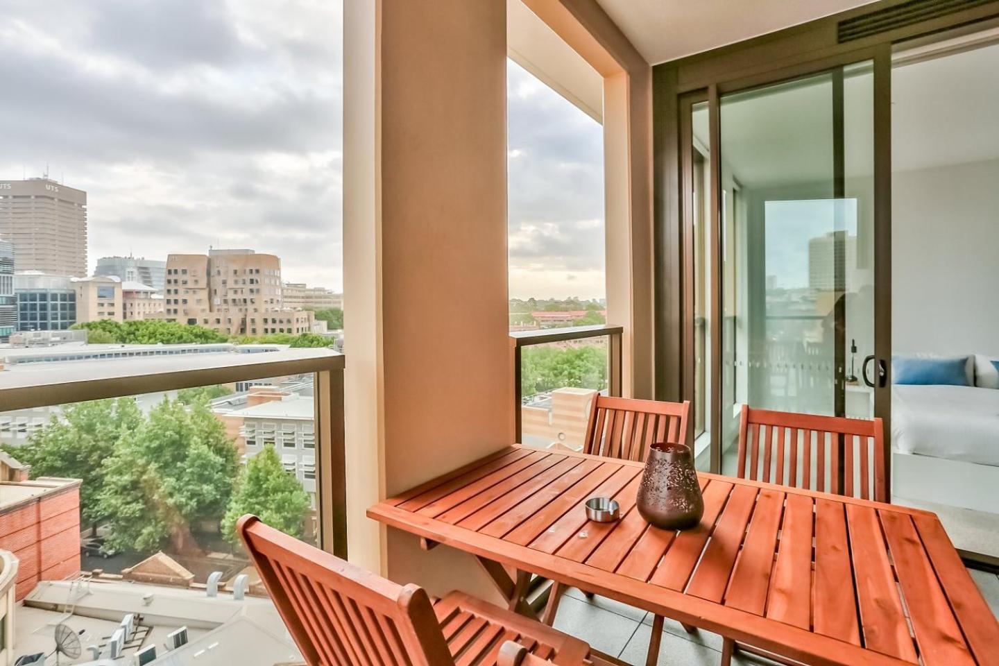 Stylish 2 Bedroom Darling Square Apartment Sydney