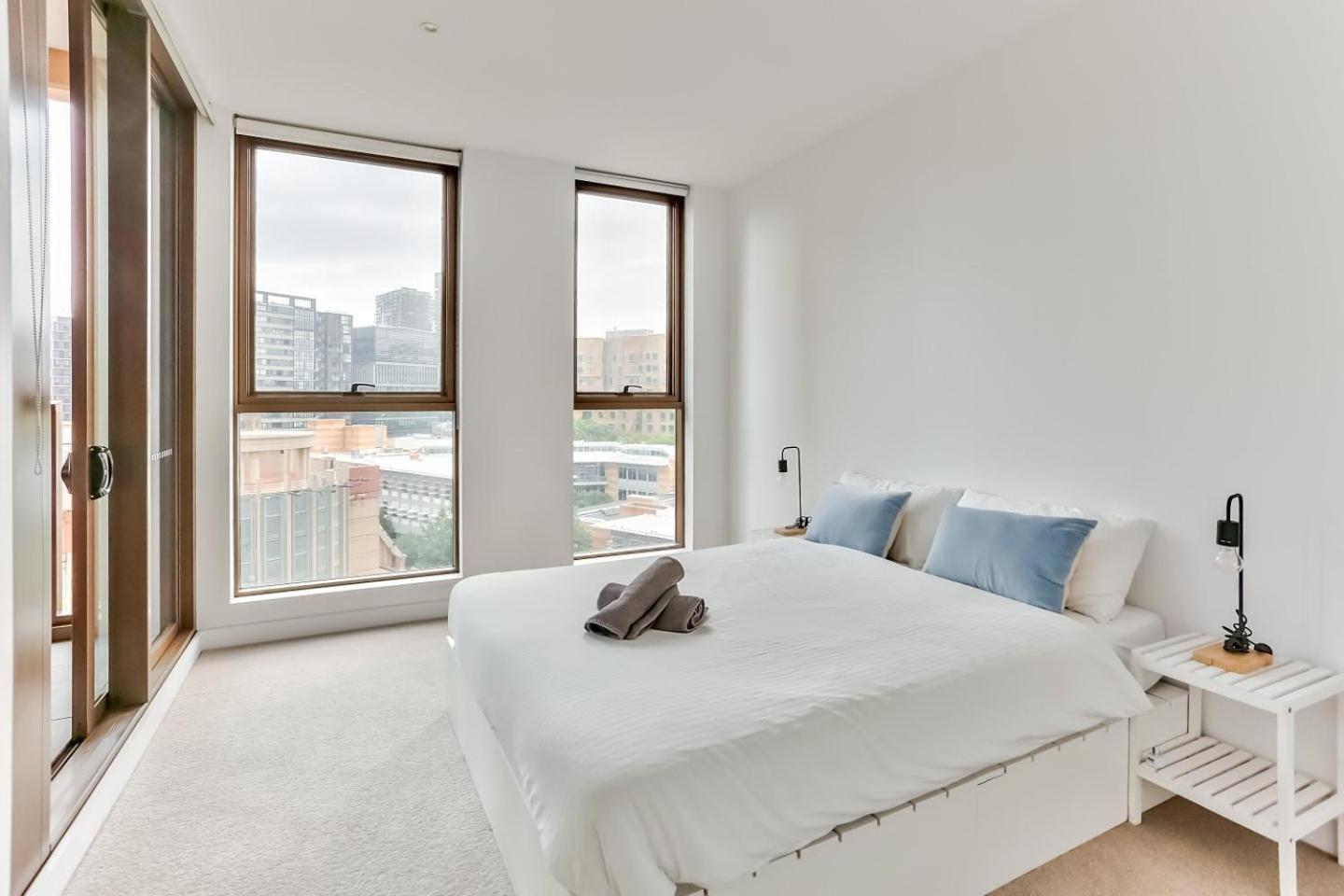 Stylish 2 Bedroom Darling Square Apartment