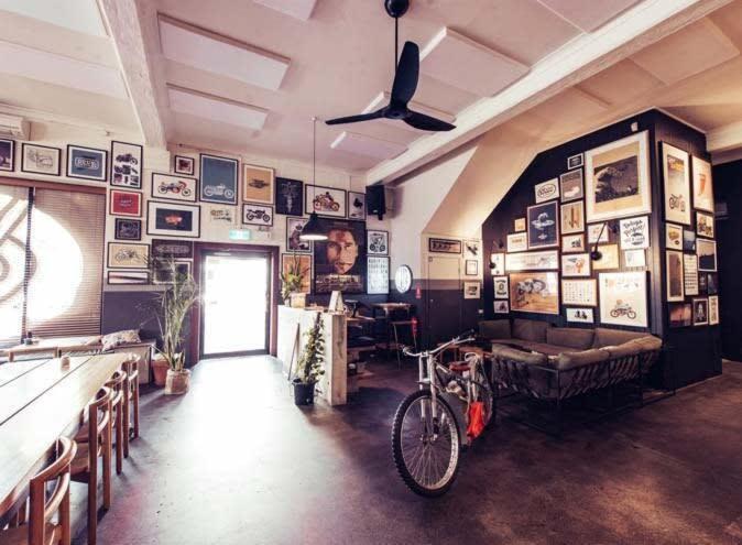 Camperdown Cozy Corner 5 *