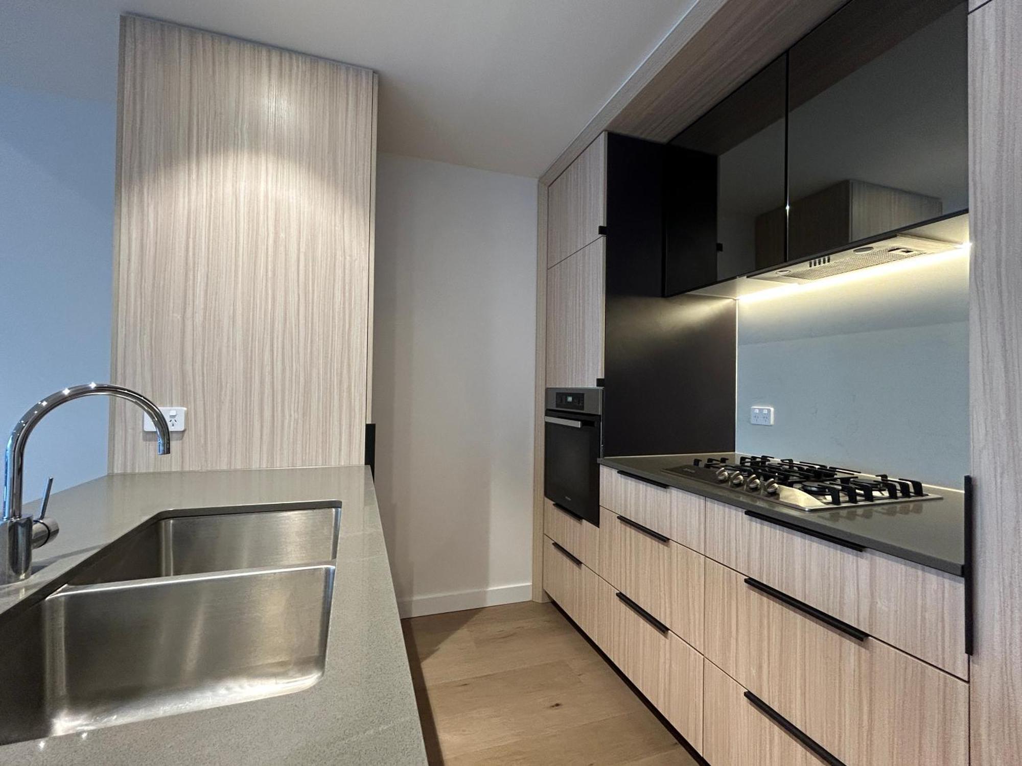 Haymarket Prime Location Modern 2-bed Apartment