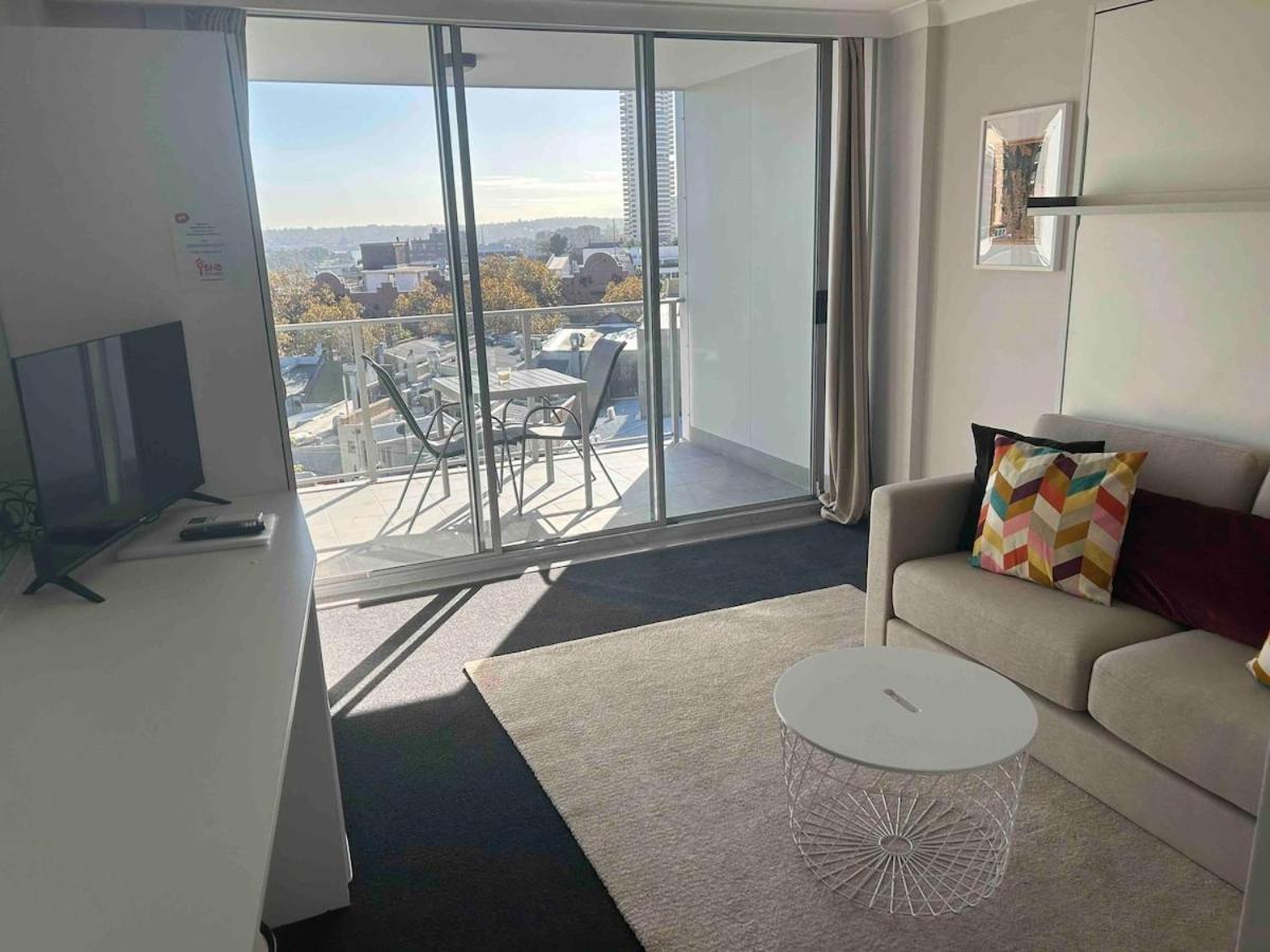 Cosy With A Large Balcony And A Great View! *