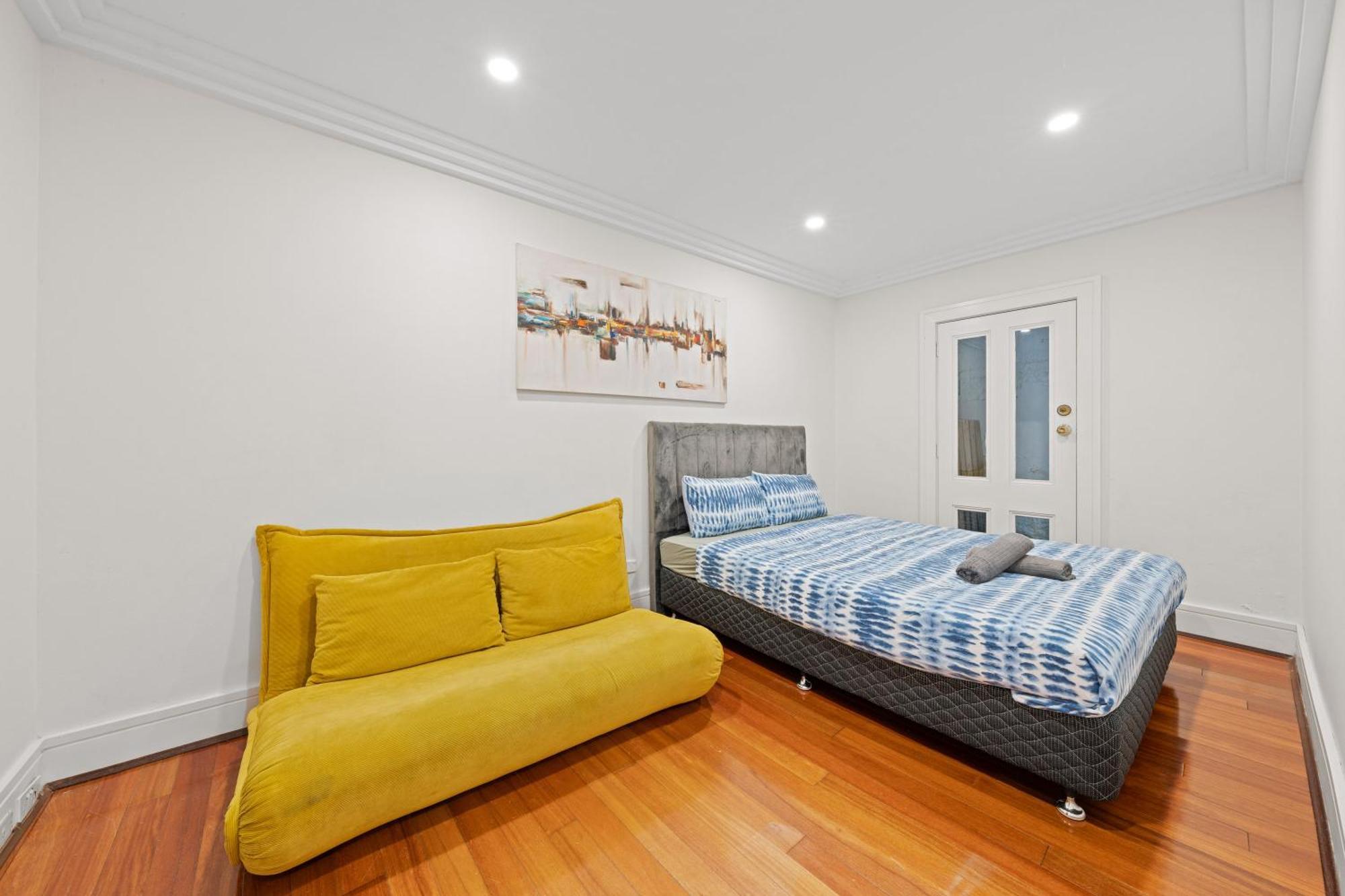 Stylish 3br House With Parking & Icc&darling Harbour-8 Mins Walk *