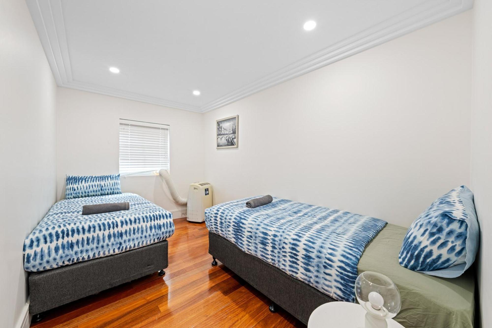 Stylish 3br House With Parking & Icc&darling Harbour-8 Mins Walk Sydney