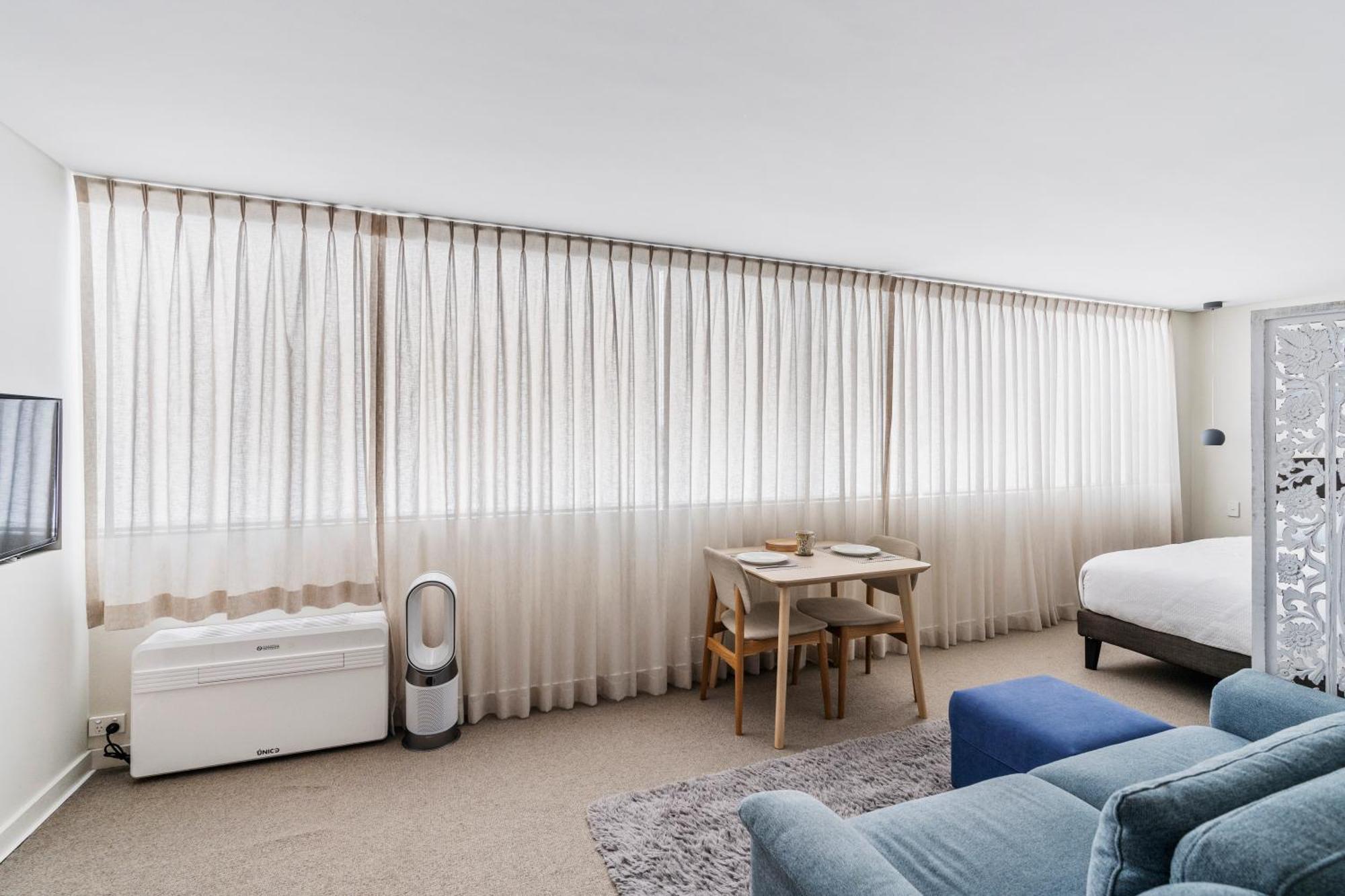 'coastal Nest' Elegant Pad With Million-dollar Views Apartment Sydney