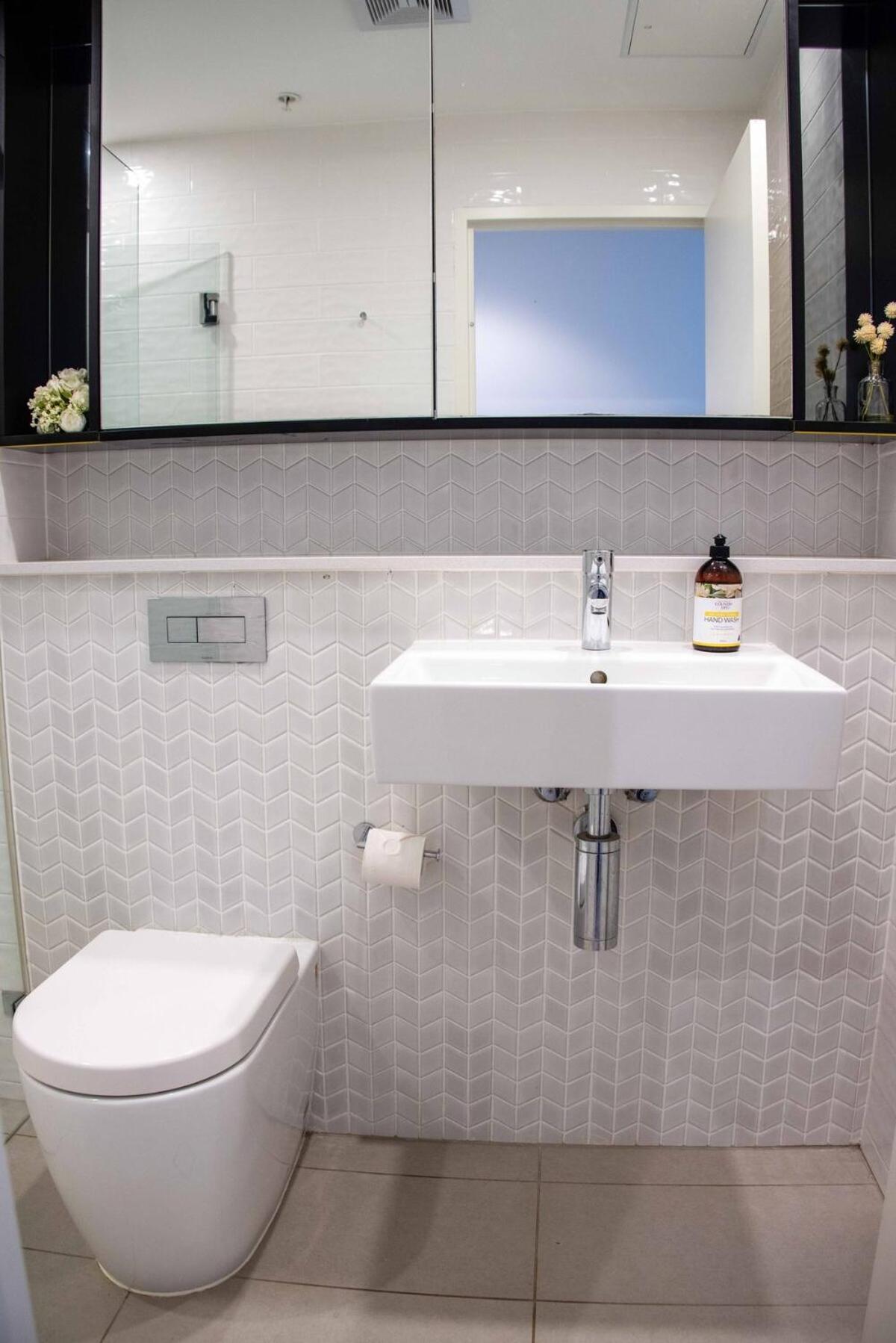 Serene Bay Two Bedroom Apartment Sydney