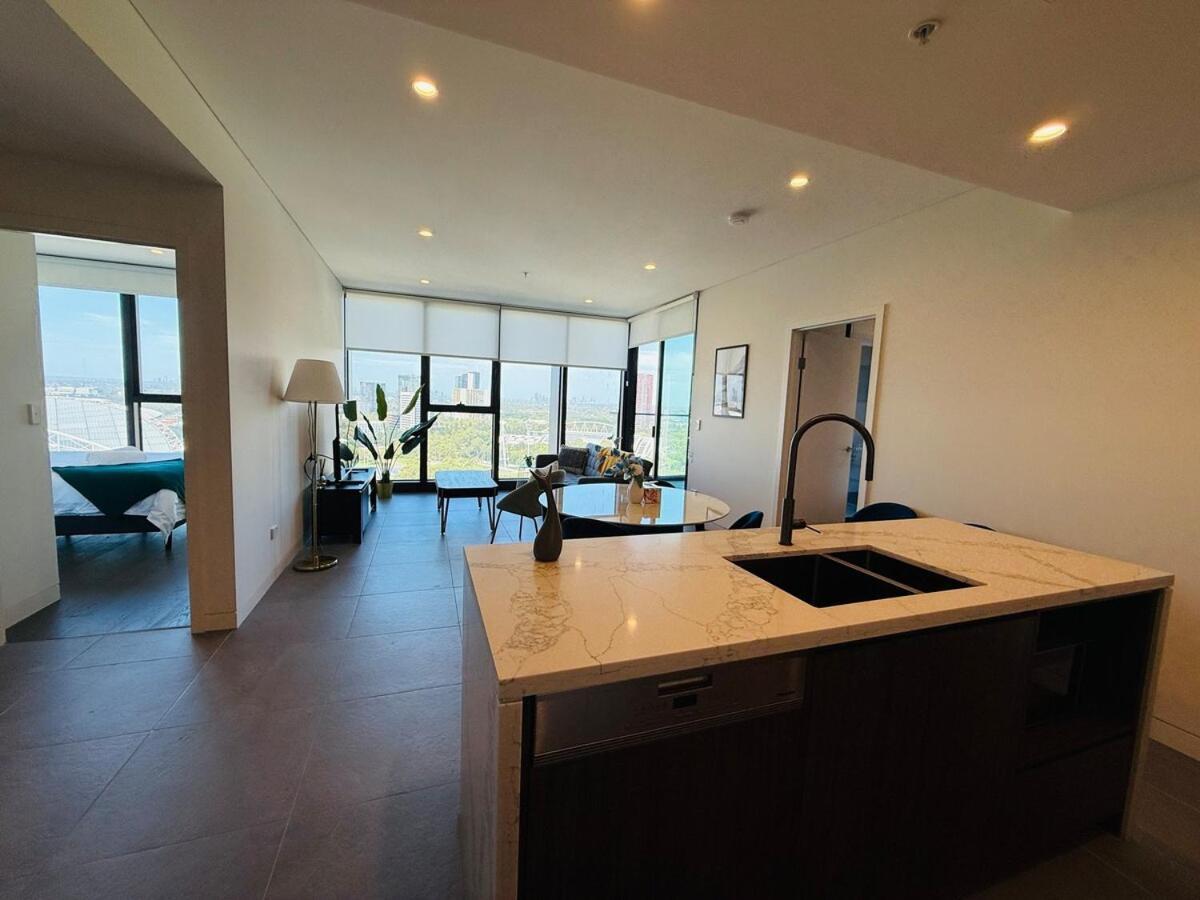 New Olympic Park 3beds -parking, Pool, Gym 21 * Sydney