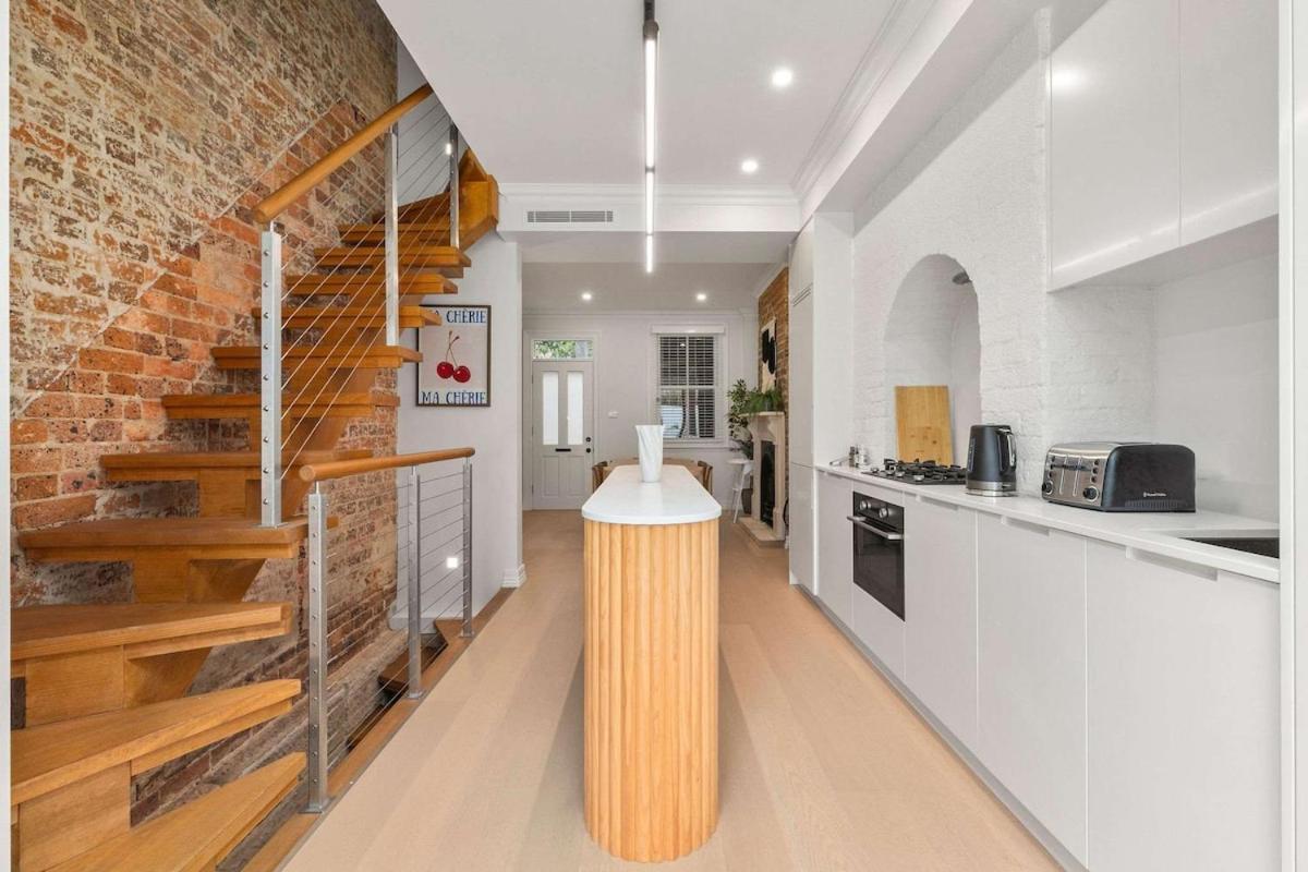 4 Story Terrace House In Darlinghurst *