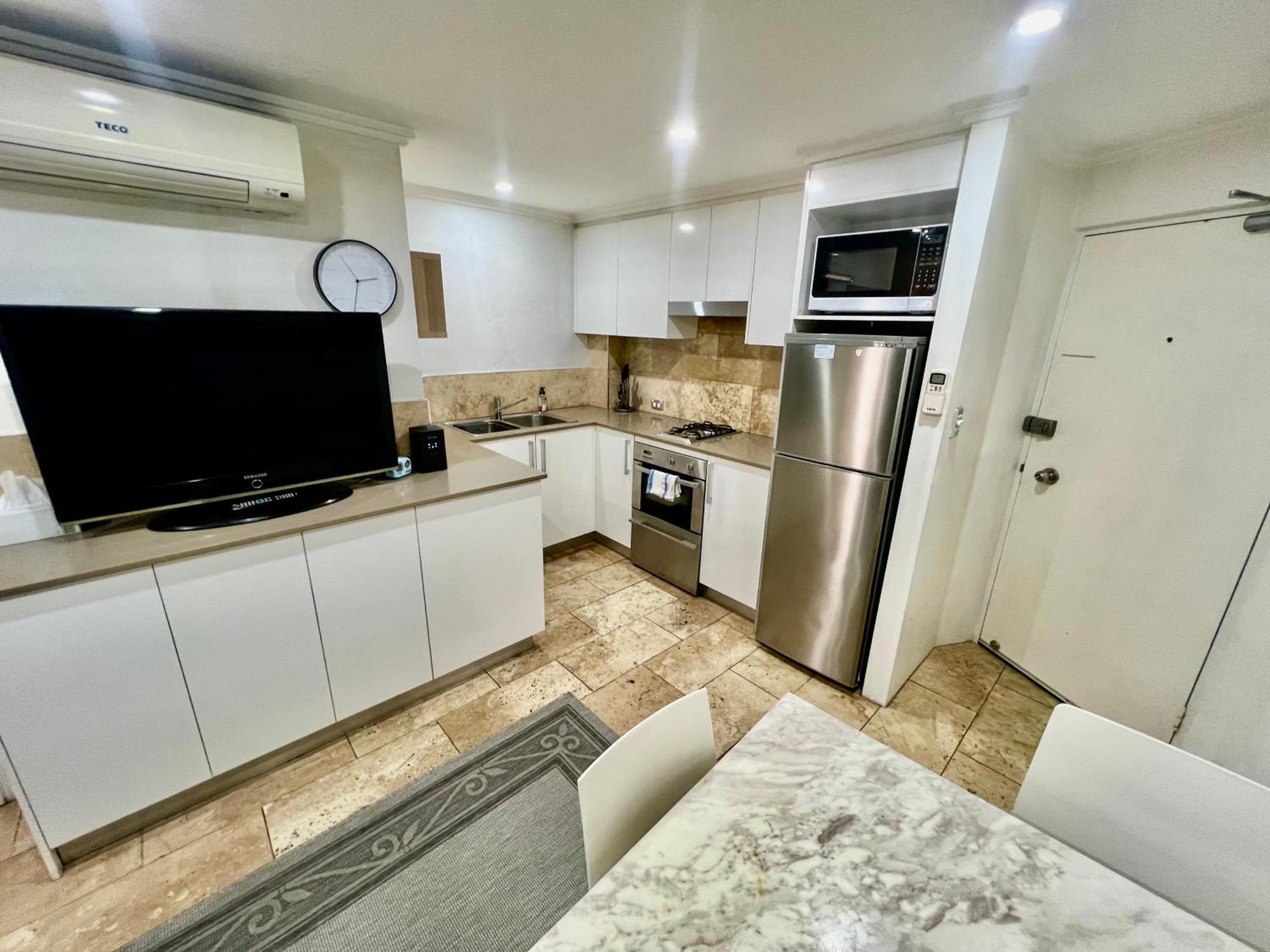 Kingsleigh Apartment *