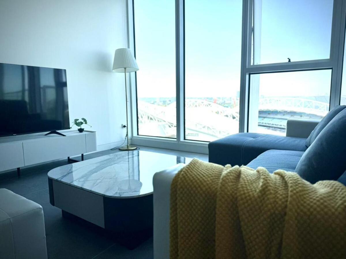Olympic Park Gem 2 Bedroom -pool Gym Parking 17 Sydney