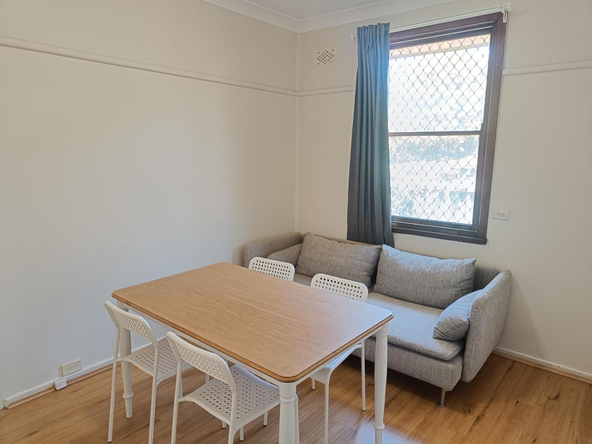 Homestay Comfortable Queen In Quiet House - E3 *