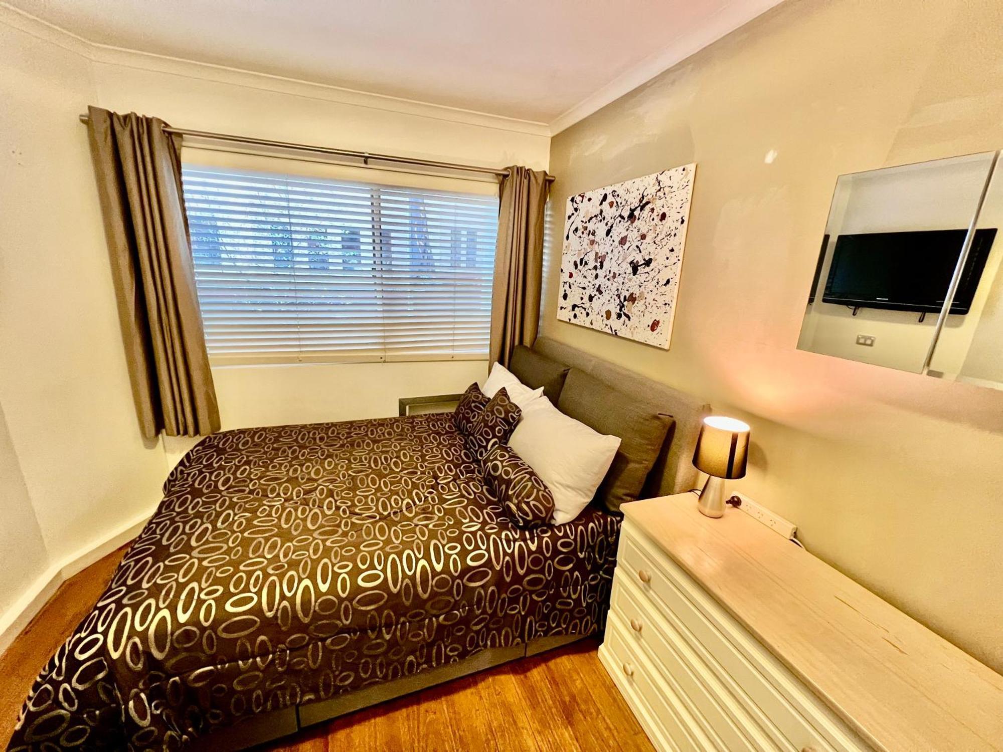 Kingsleigh Apartment *