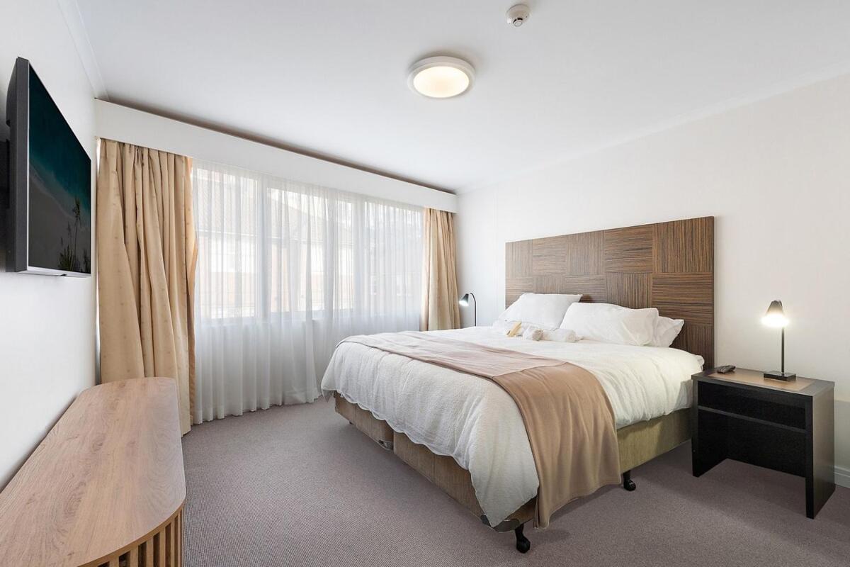 The Grande Esplanade 227 Apartment