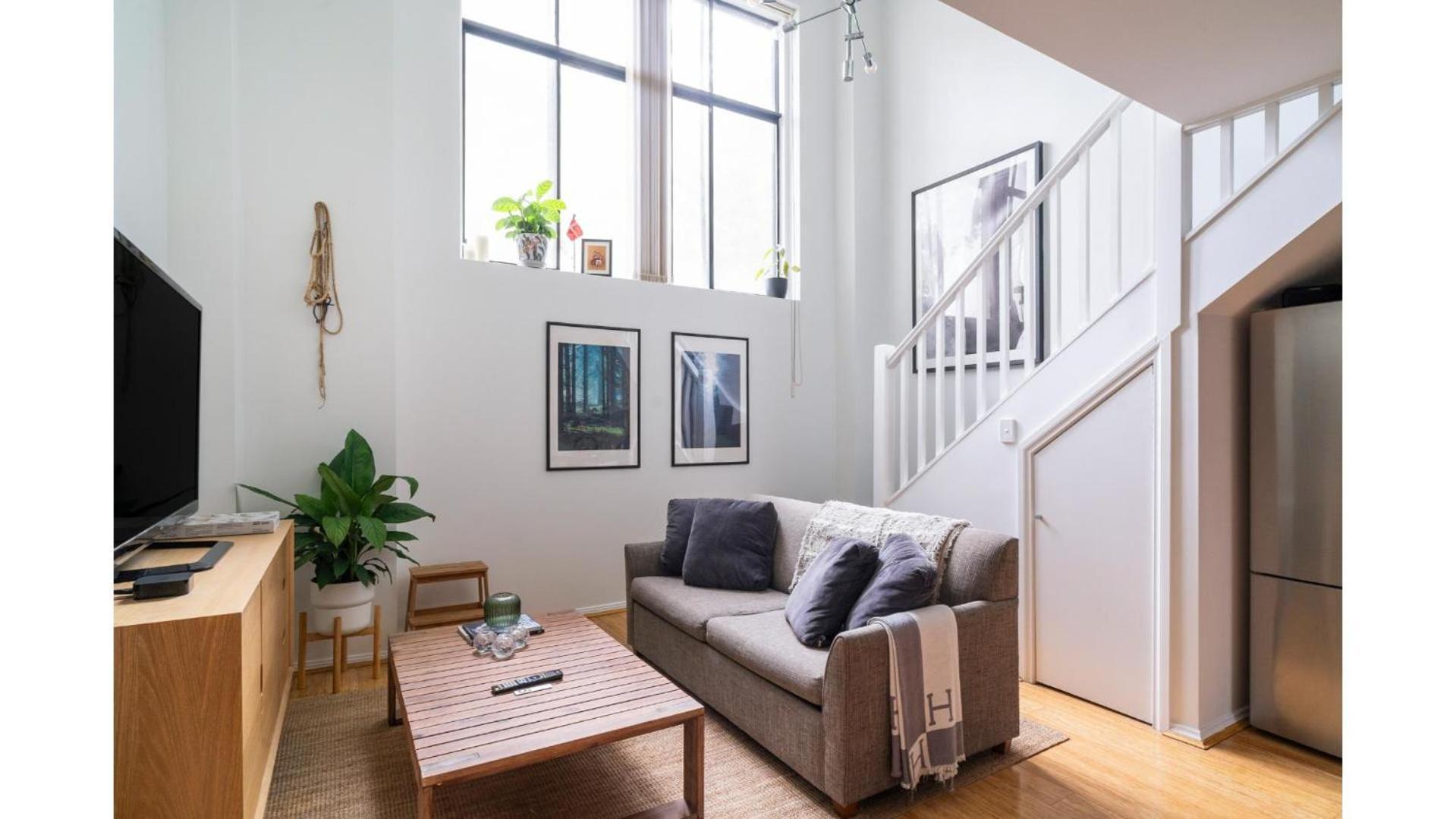 Loft Style In The Heart Of Surry Hills Apartment Sydney