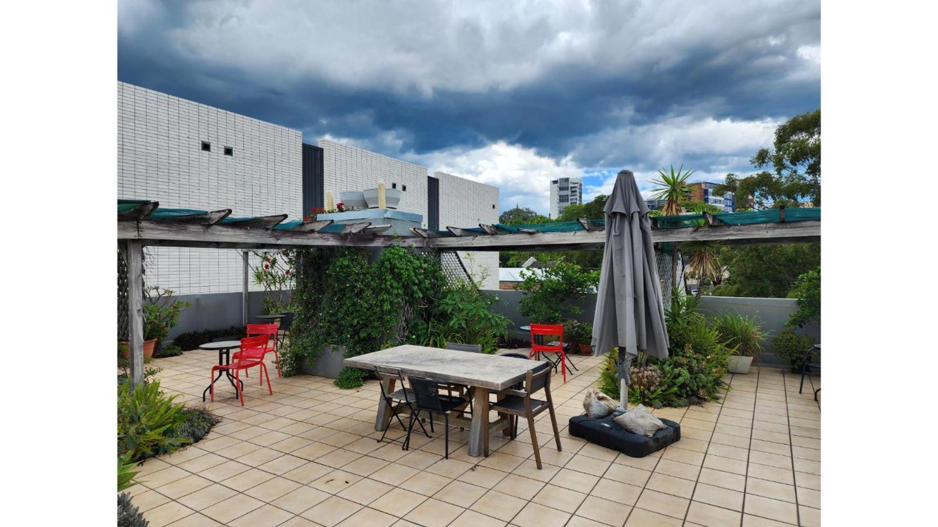 Loft Style In The Heart Of Surry Hills Apartment