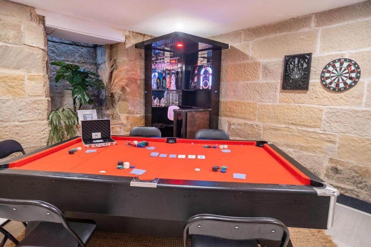 Holiday home Stone House With Pool Table
