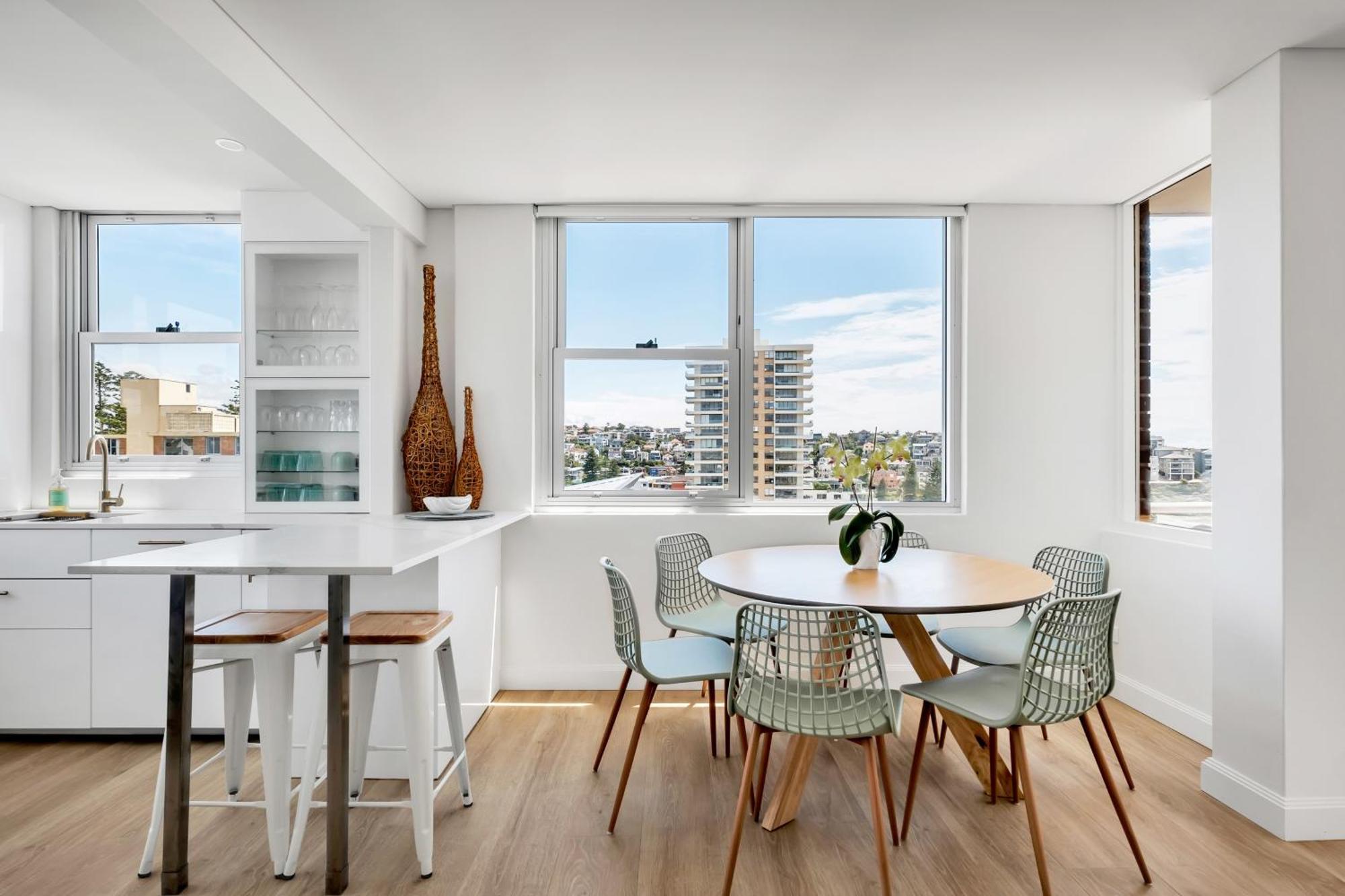 Apartment Stunning Beachfront Penthouse-beach District Views Sydney
