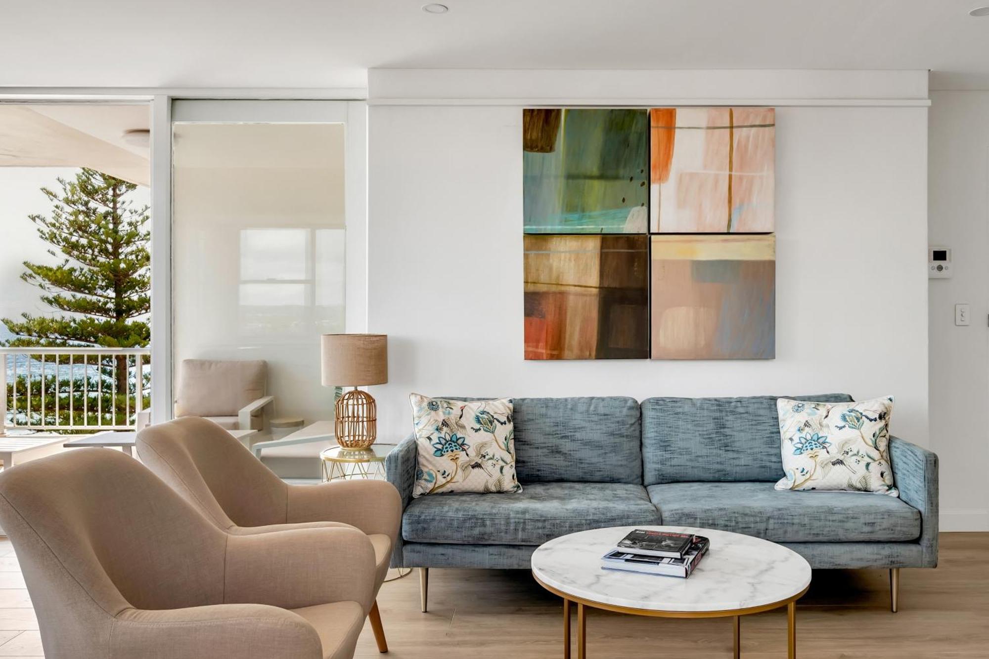 Apartment Stunning Beachfront Penthouse-beach District Views