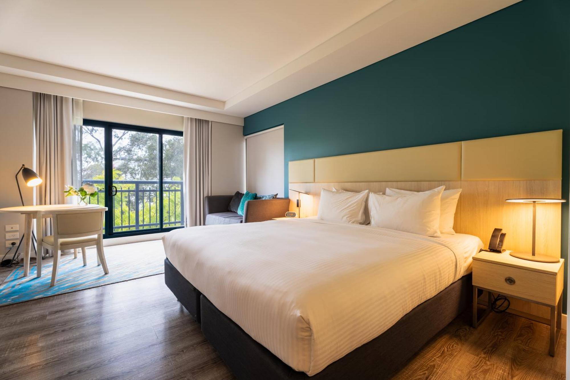 Crowne Plaza Macquarie Park By Ihg Hotel 4*